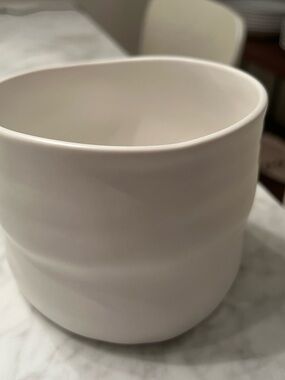 Donna Karan Lenox White Porcelain Vase
